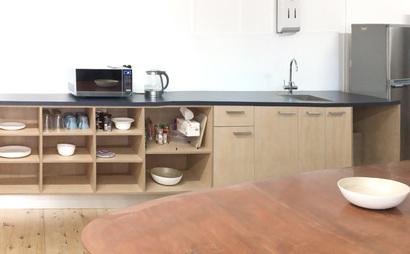 Spacious, light-filled office right on the harbour Spacious, light-filled office right on the harbour