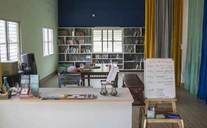 Open desks Open desks