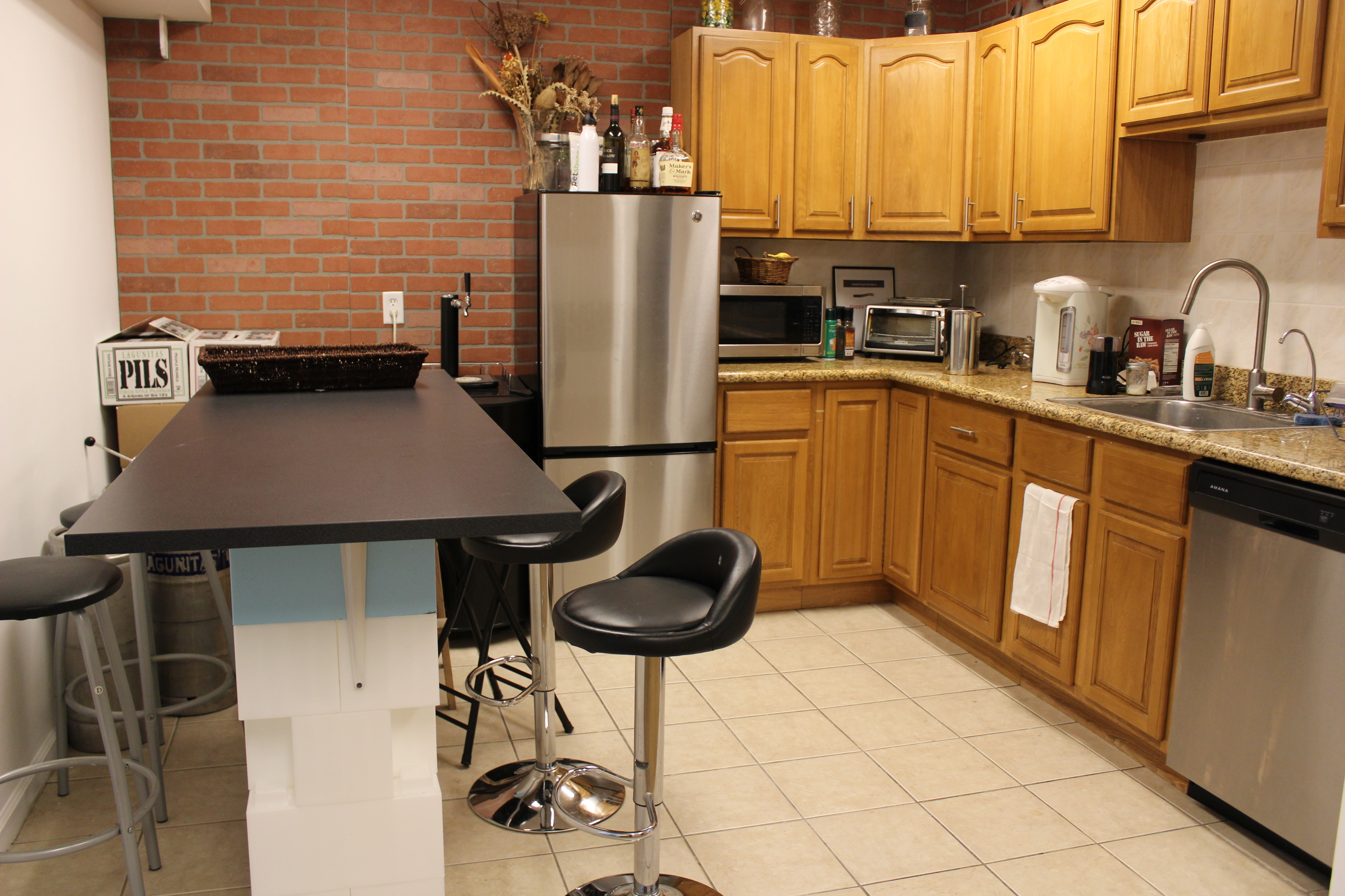 Simple and Clean Furnished Private Office for 5 