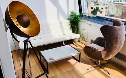 Clerkenwell office £250pm per desk. 1-4 desks Clerkenwell office £250pm per desk. 1-4 desks