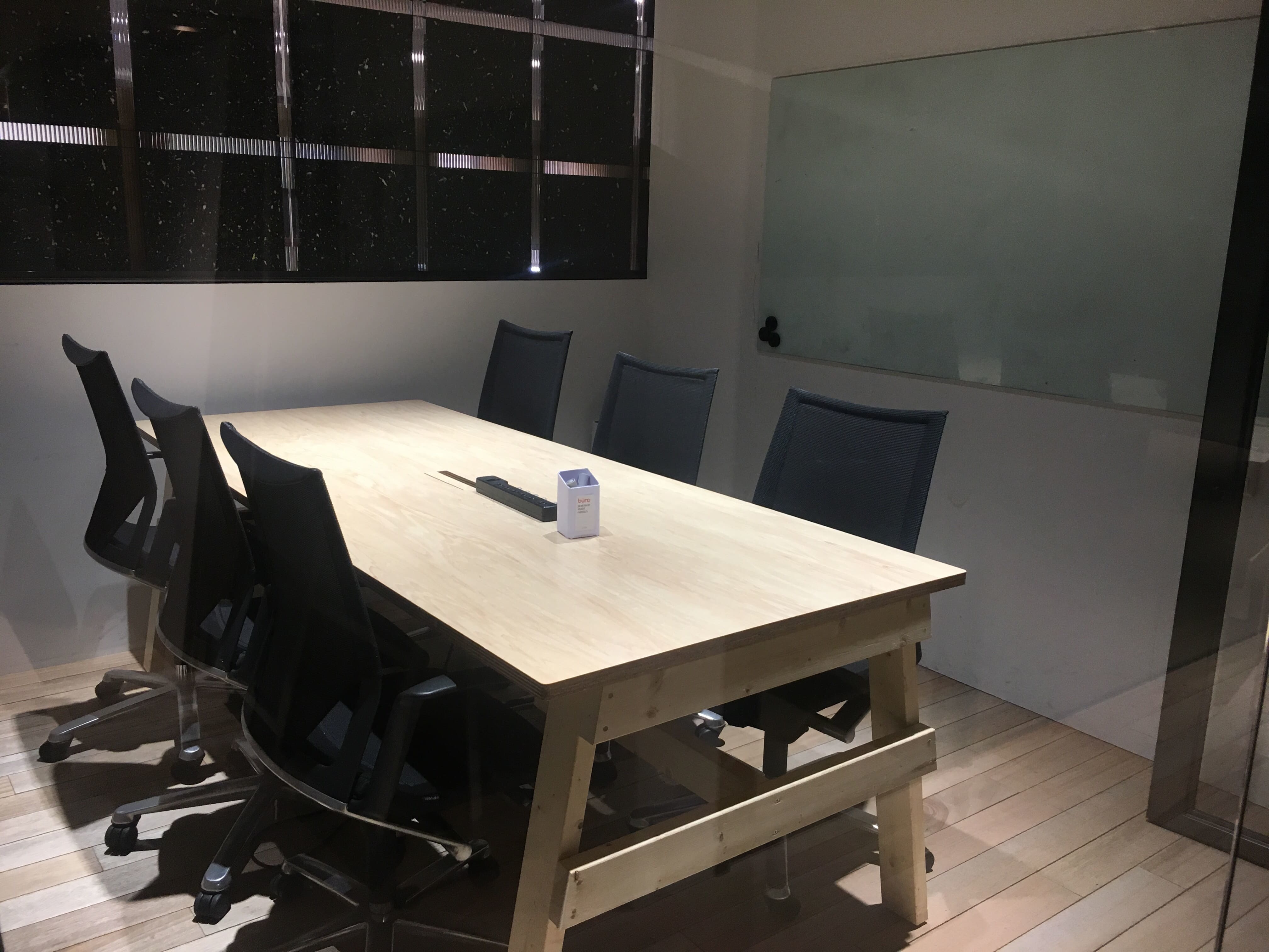 (~6 people) Meeting Room B in central Tokyo