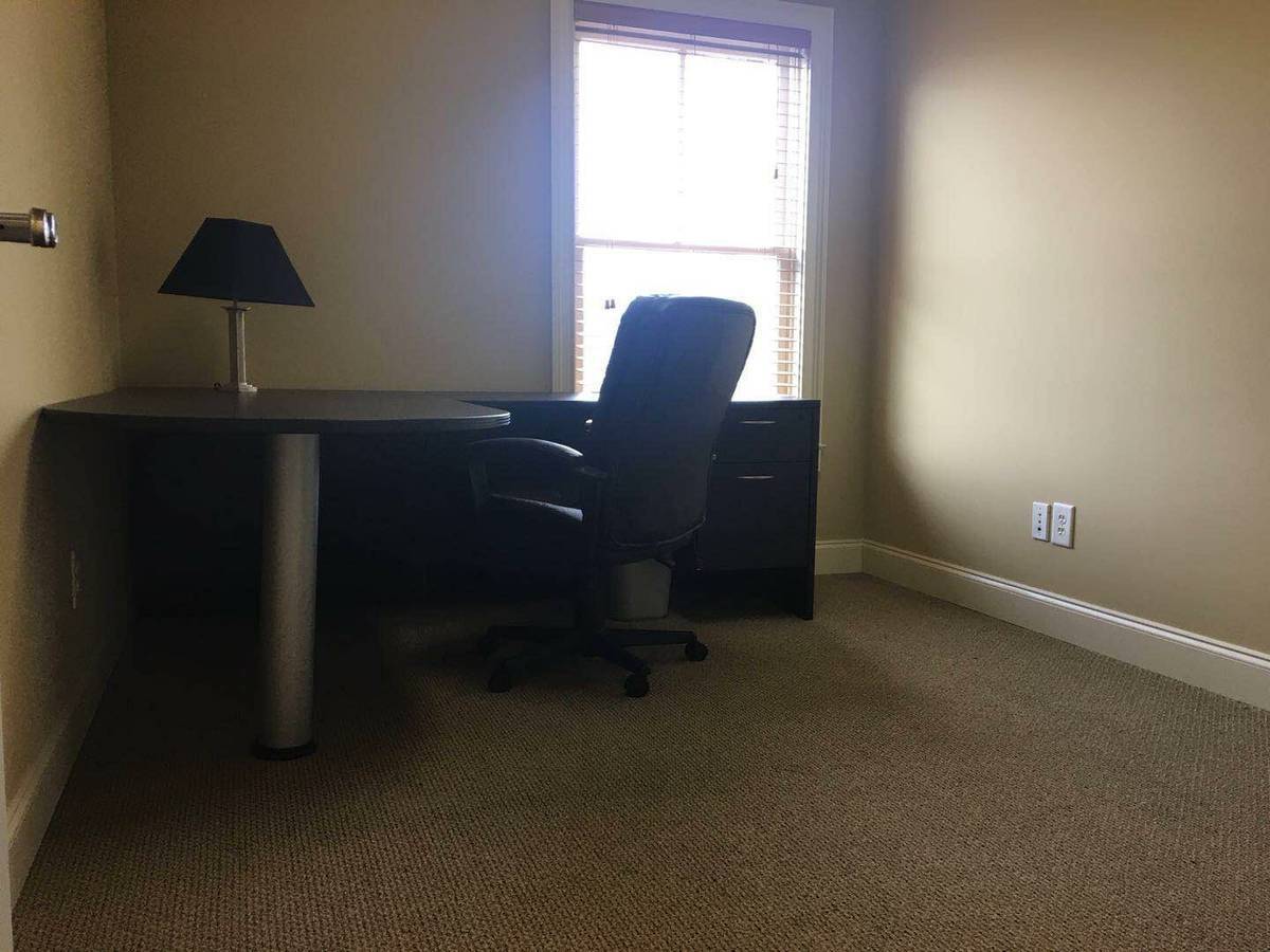 OFFICE ROOMS FOR LEASE IN SUPER LOCATION OFF GA141 Desks Near Me