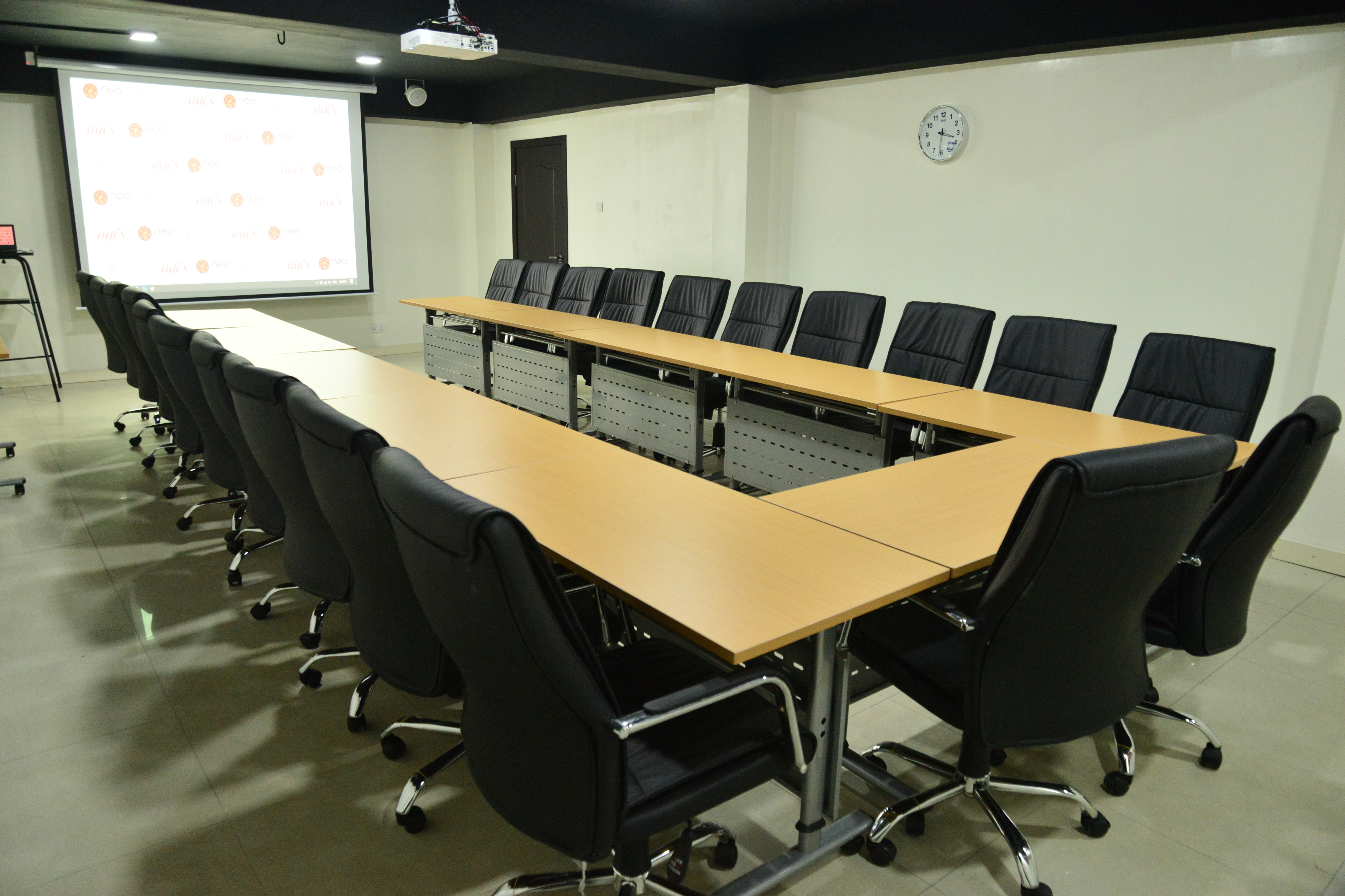 Serviced office Space and Shared office co- working