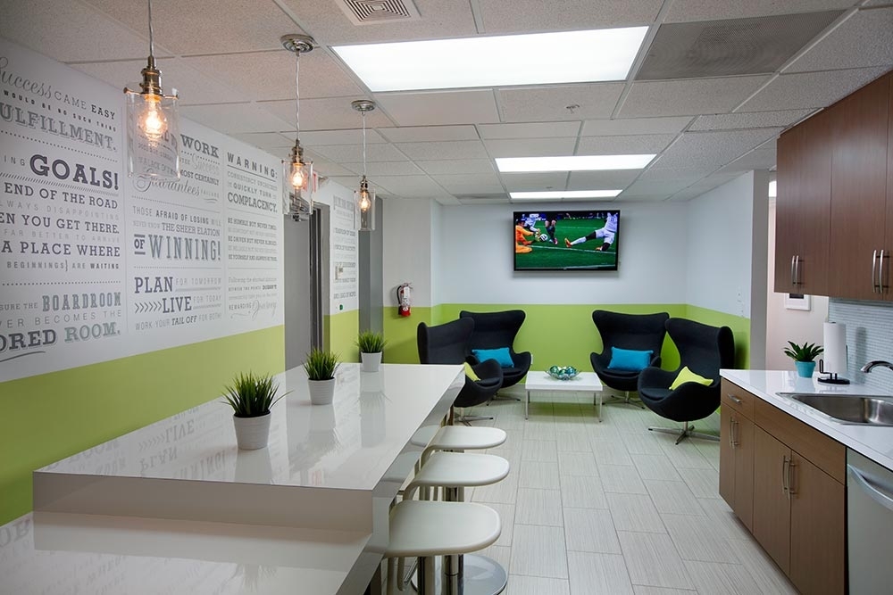 Dedicated Desk at Lakeside Executive Suites