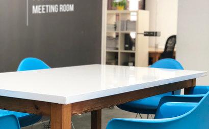 MEETING ROOM MEETING ROOM