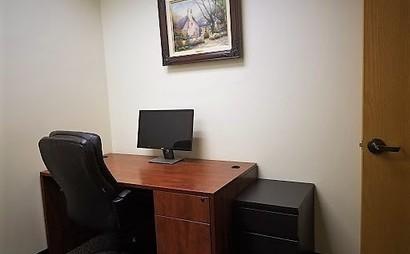 Private Office with 2 Desks Private Office with 2 Desks