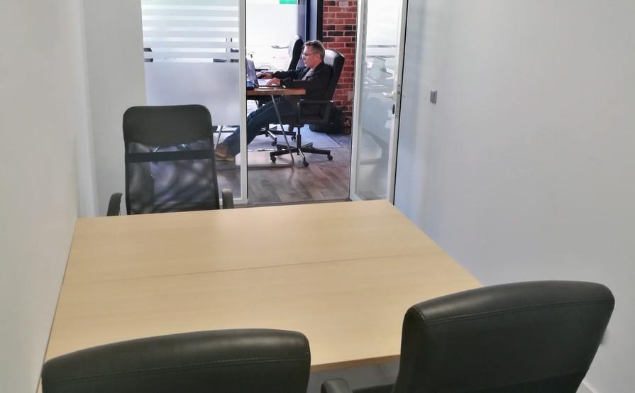 Innovation Campus - Senior Office