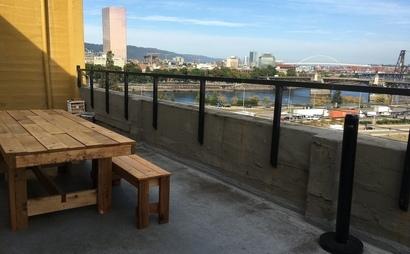 East side GRAYBOX office desk pod East side GRAYBOX office desk pod