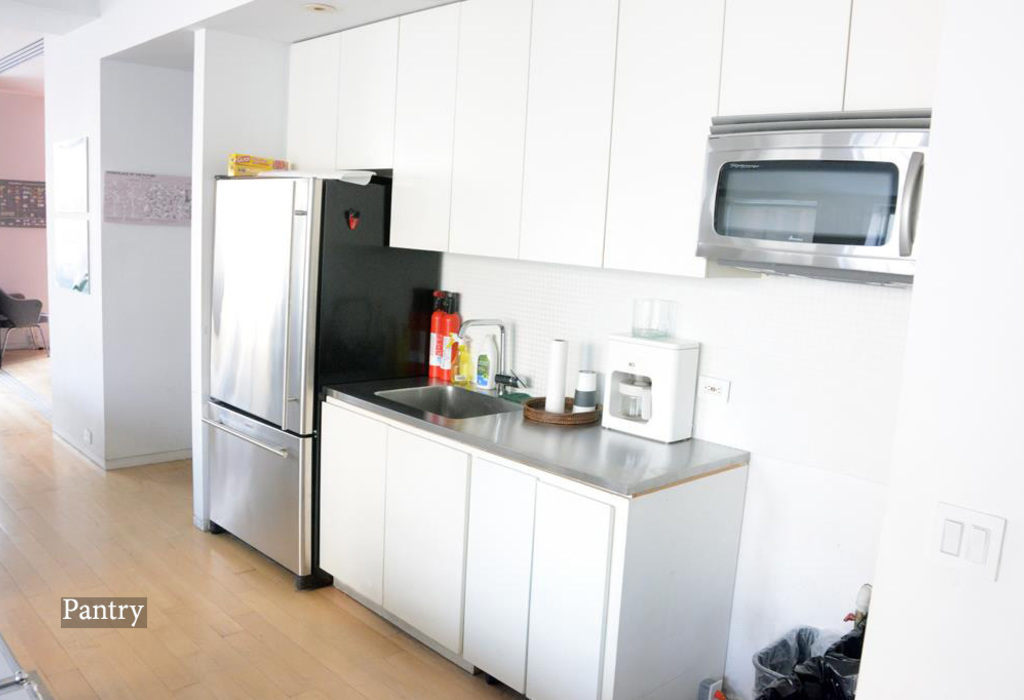 Desks in Open Area & Shared Window Office for Rent Desks in Open Area & Shared Window Office for Rent