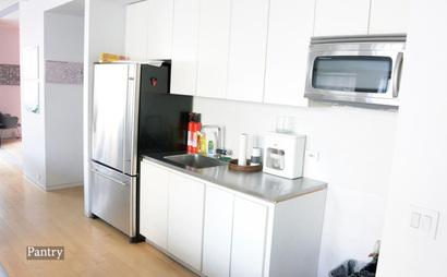 Desks in Open Area & Shared Window Office for Rent Desks in Open Area & Shared Window Office for Rent