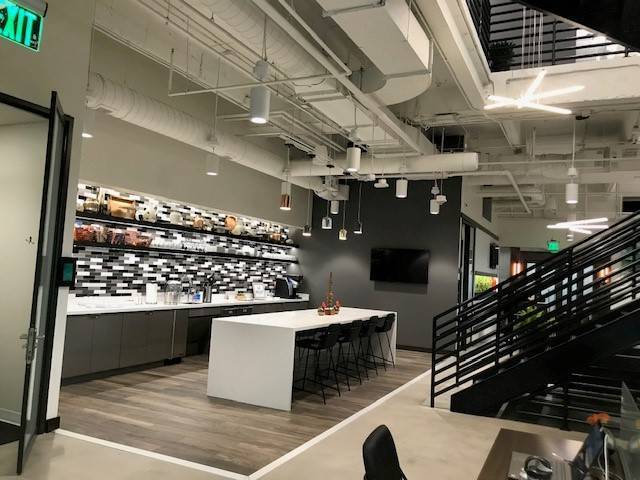 Small Team Room (8 people)