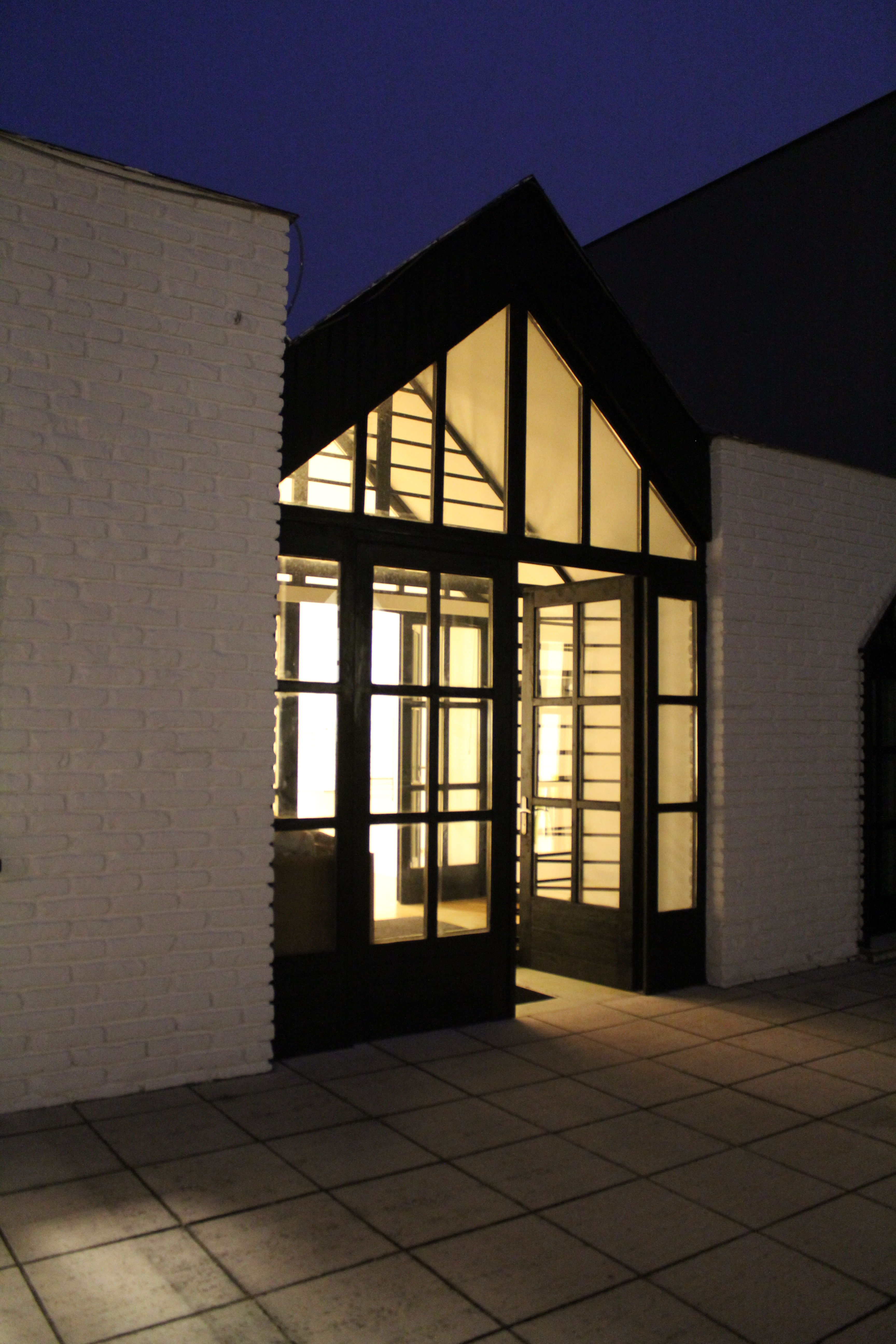 Flexible and Fixed Desk