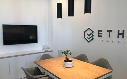 Work spaces available in brand new office located on the beautiful Barcelona beach-front Work spaces available in brand new office located on the beautiful Barcelona beach-front