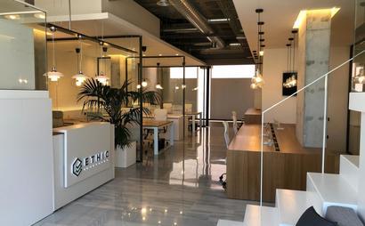 Work spaces available in brand new office located on the beautiful Barcelona beach-front Work spaces available in brand new office located on the beautiful Barcelona beach-front