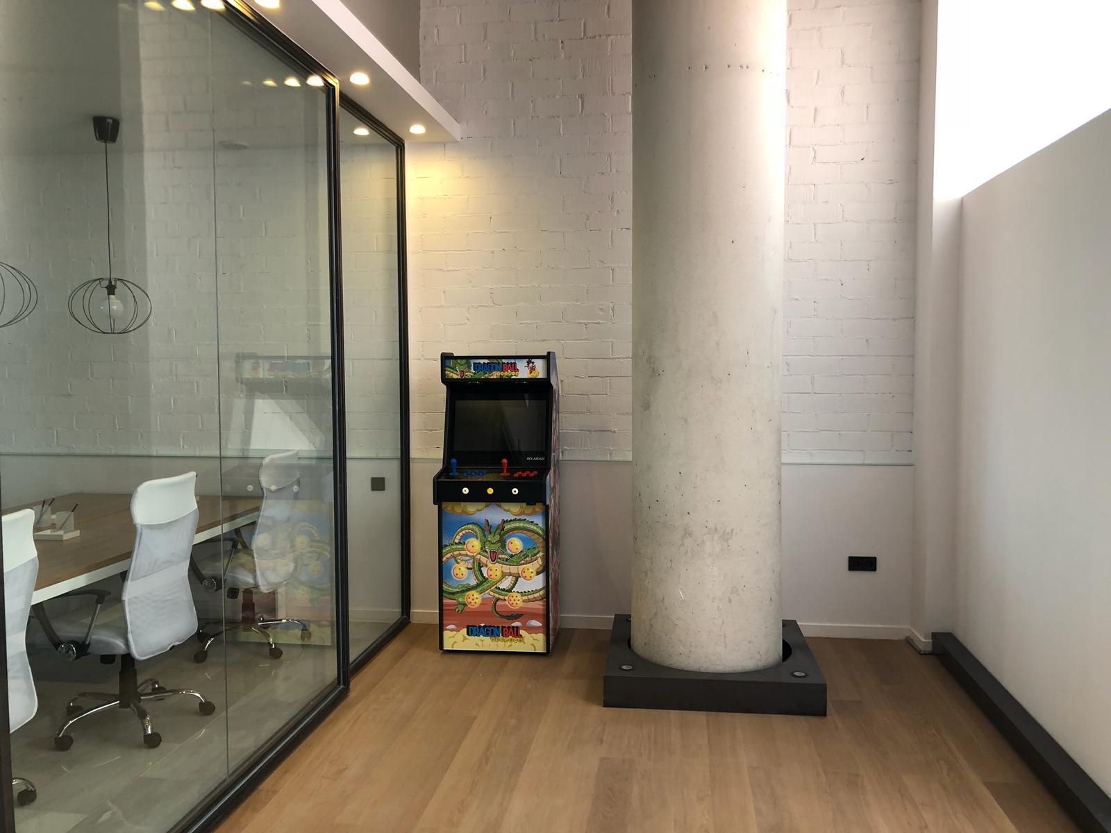 Work spaces available in brand new office located on the beautiful Barcelona beach-front Work spaces available in brand new office located on the beautiful Barcelona beach-front