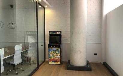 Work spaces available in brand new office located on the beautiful Barcelona beach-front Work spaces available in brand new office located on the beautiful Barcelona beach-front