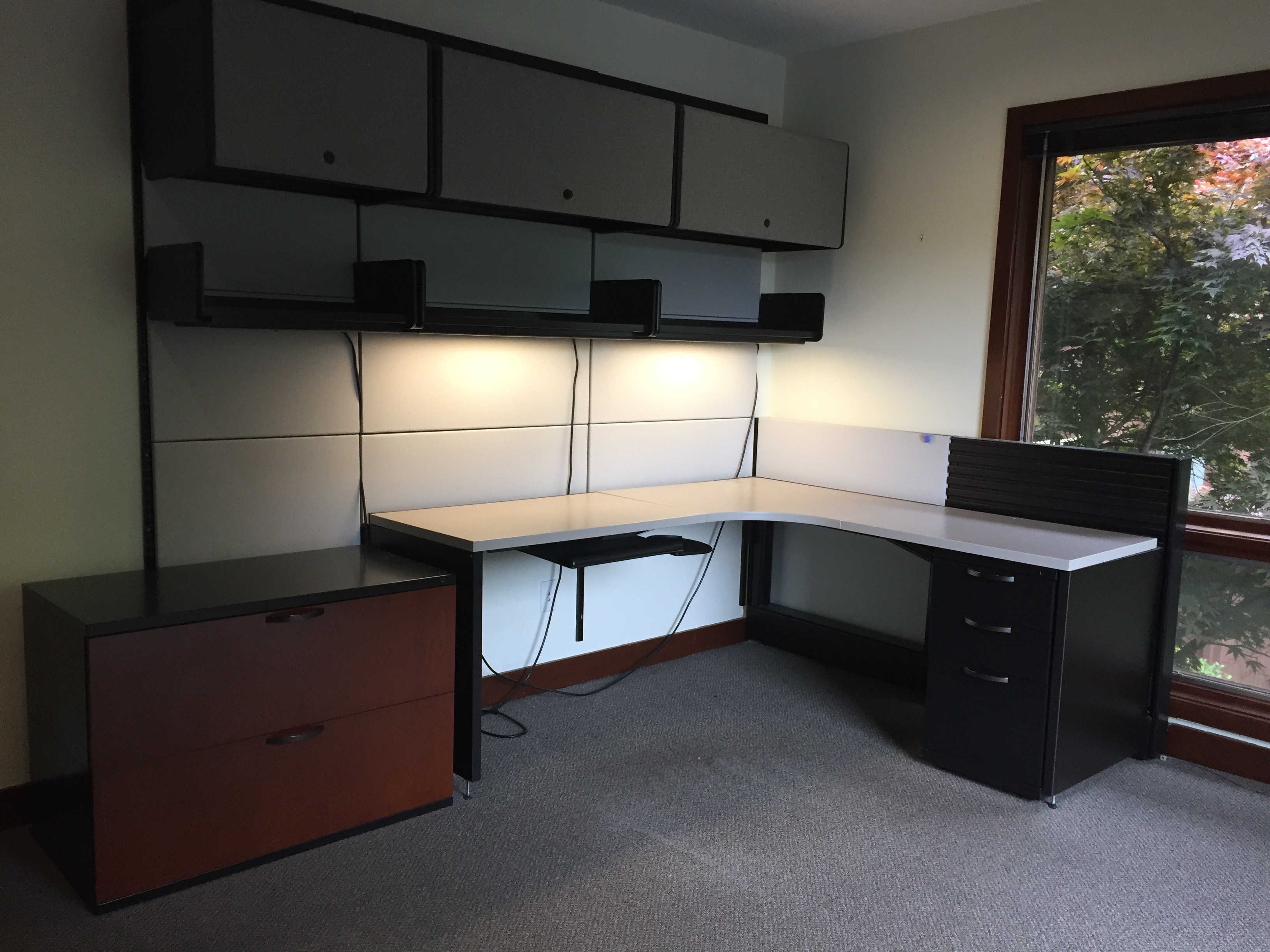 Enclosed Office Suite Desks Near Me