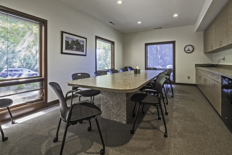 Conference Room for Rent - Two Hour Minimum