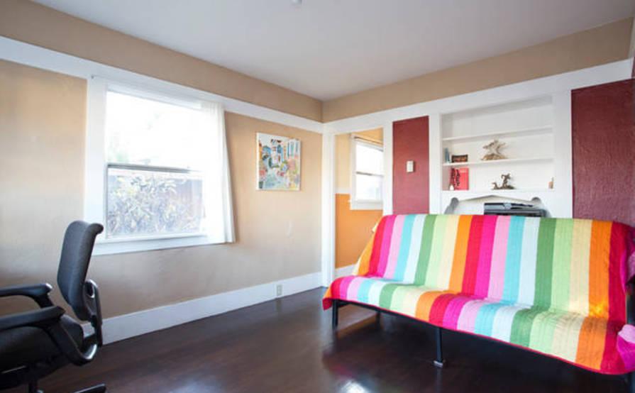 1050 sq ft PRIVATE Co-Working / Office space for 6-8 people next to University Village in Berkeley 1050 sq ft PRIVATE Co-Working / Office space for 6-8 people next to University Village in Berkeley