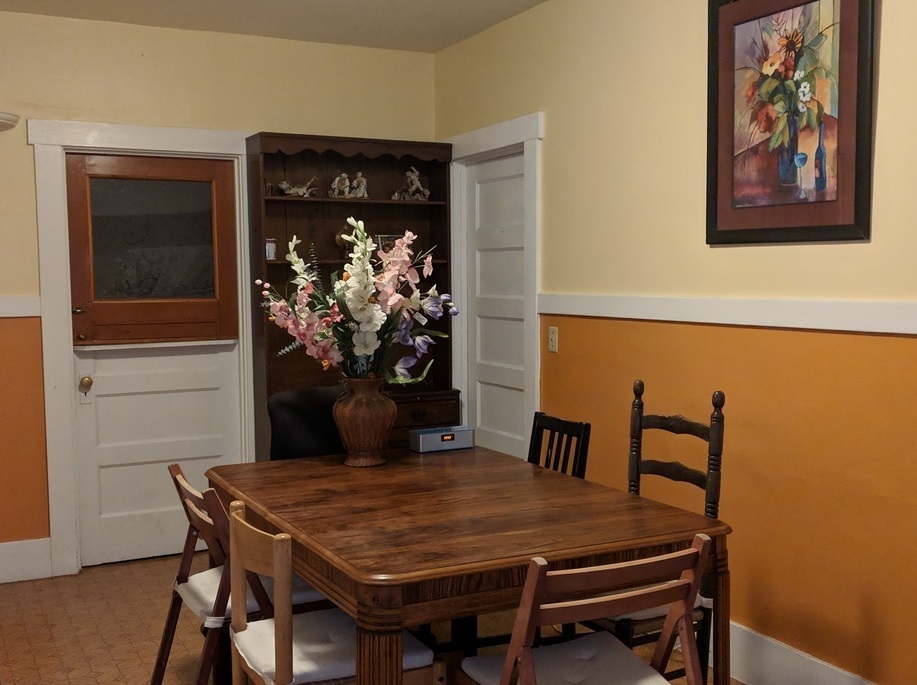 1050 sq ft PRIVATE Co-Working / Office space for 6-8 people next to University Village in Berkeley 1050 sq ft PRIVATE Co-Working / Office space for 6-8 people next to University Village in Berkeley