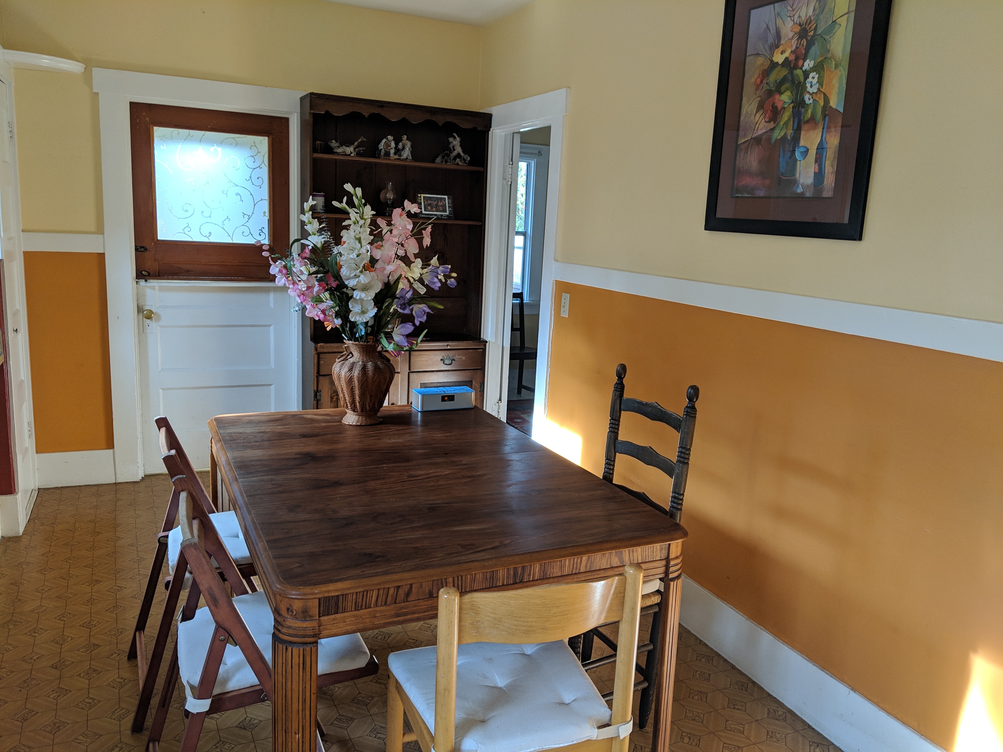 1050 sq ft PRIVATE Co-Working / Office space for 6-8 people next to University Village in Berkeley 1050 sq ft PRIVATE Co-Working / Office space for 6-8 people next to University Village in Berkeley