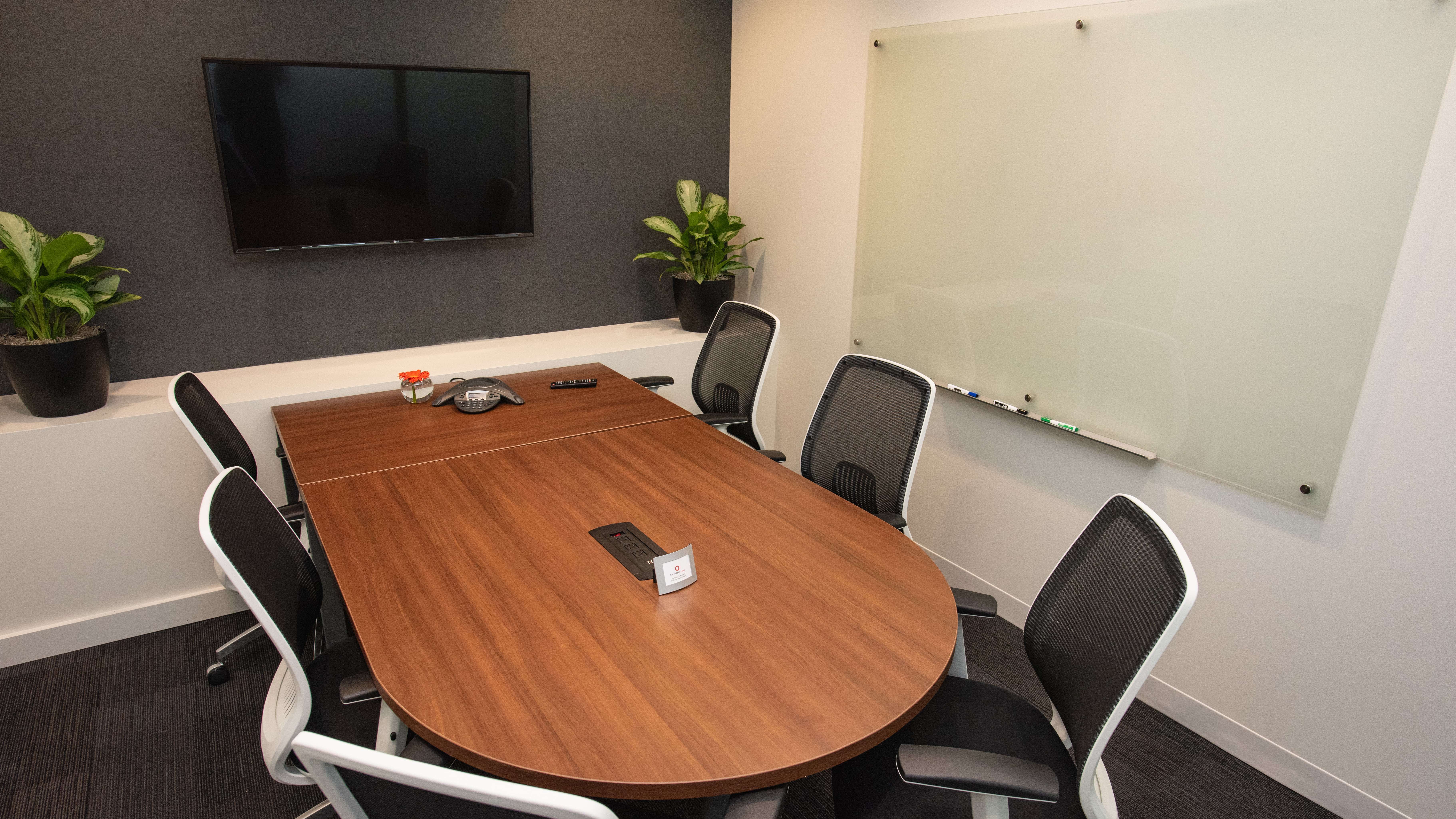 Team Room (3-5 people) 