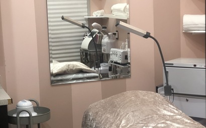 Beautifully Furnished and Equipped Private Treatment Room Includes Aesthetic Supplies Beautifully Furnished and Equipped Private Treatment Room Includes Aesthetic Supplies