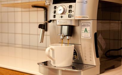 Shared desks Shared desks