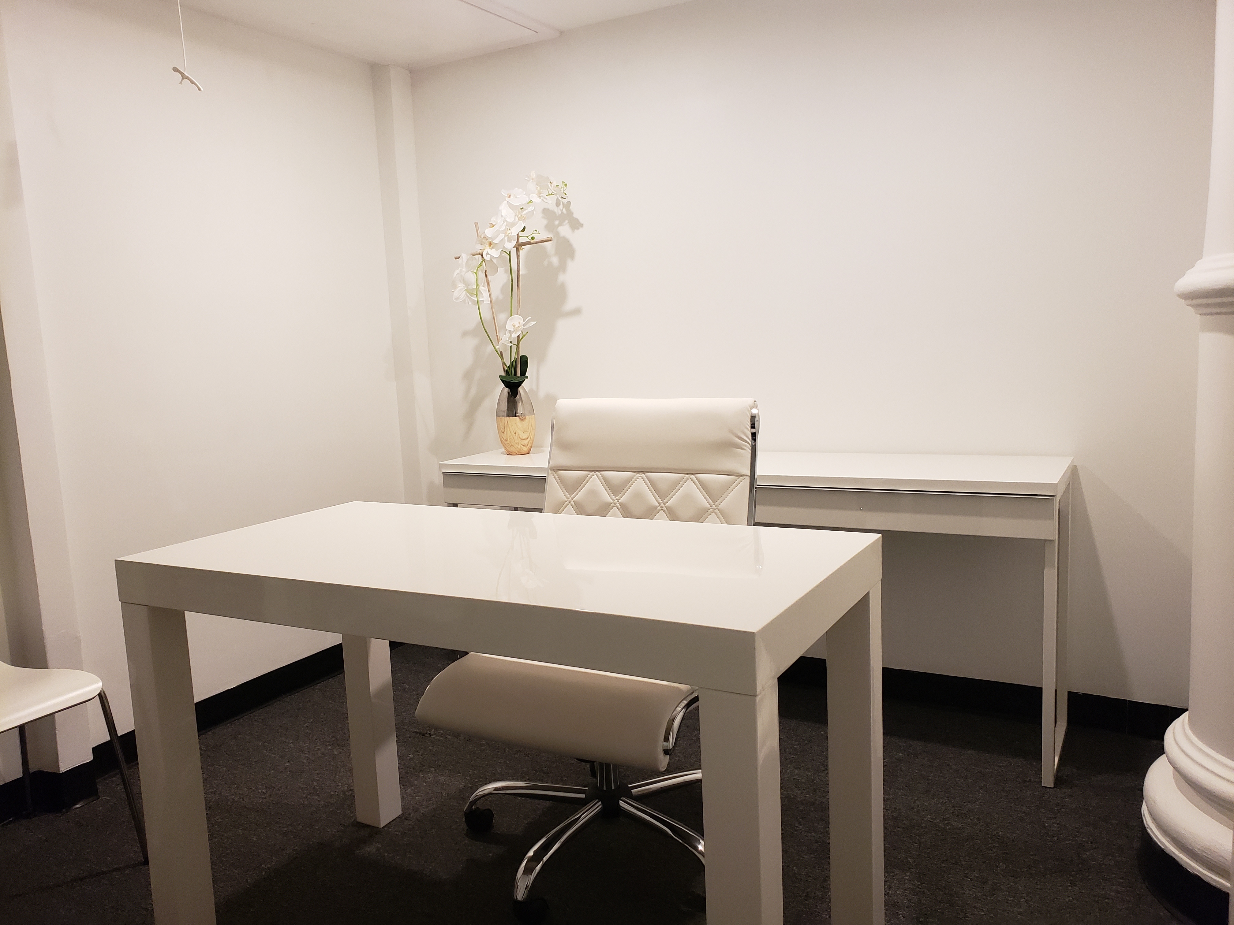 LARGE INTERIOR OFFICE SPACE WITH STORAGE LOFT