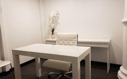 LARGE INTERIOR OFFICE SPACE WITH STORAGE LOFT LARGE INTERIOR OFFICE SPACE WITH STORAGE LOFT