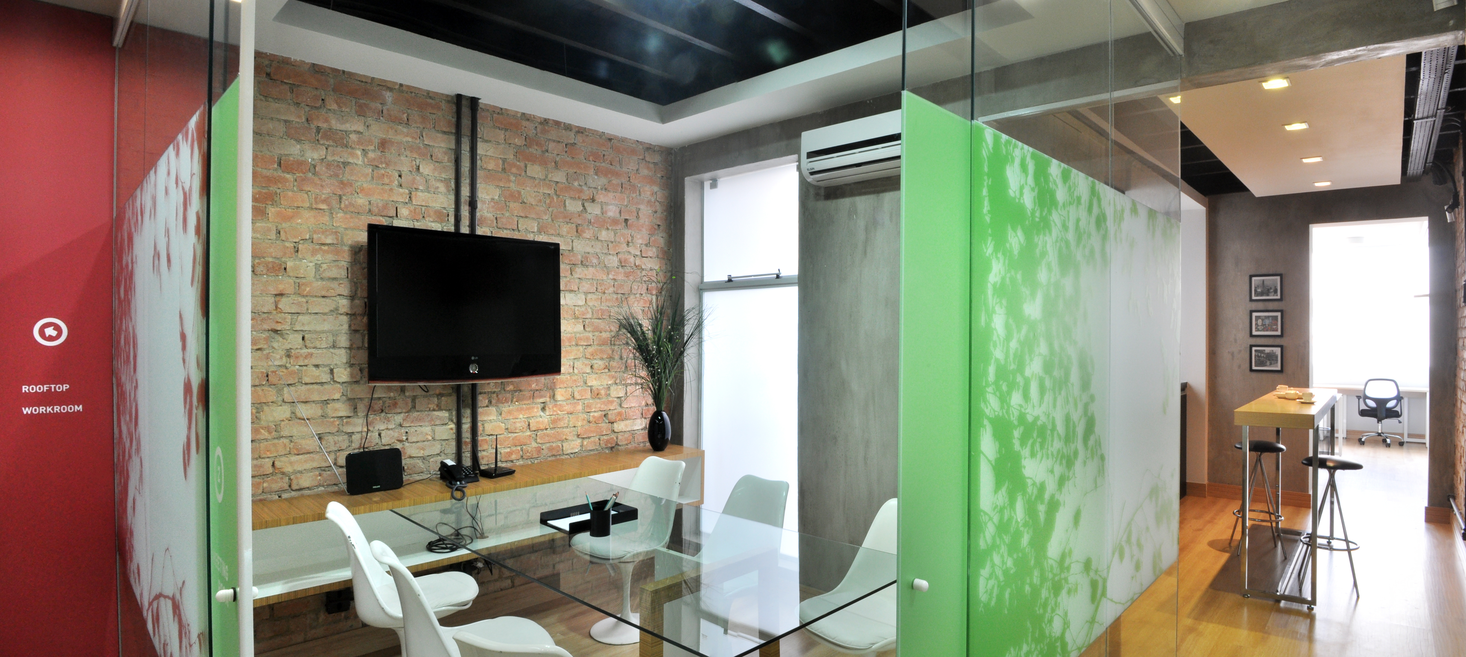 Ponto Urbano_Metting Room for 6 or 8 Ponto Urbano_Metting Room for 6 or 8