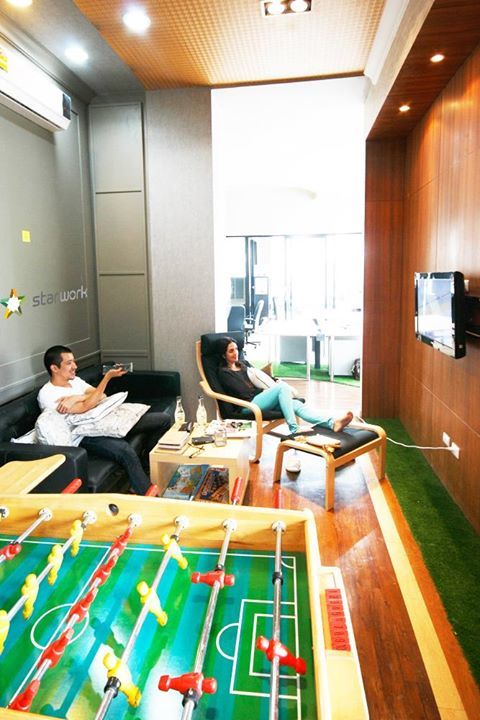Meeting Room (S, M, L) Meeting Room (S, M, L)