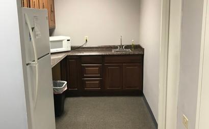 Office/Cubicle space available Office/Cubicle space available