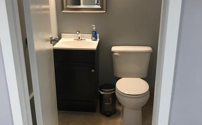 Office/Cubicle space available Office/Cubicle space available