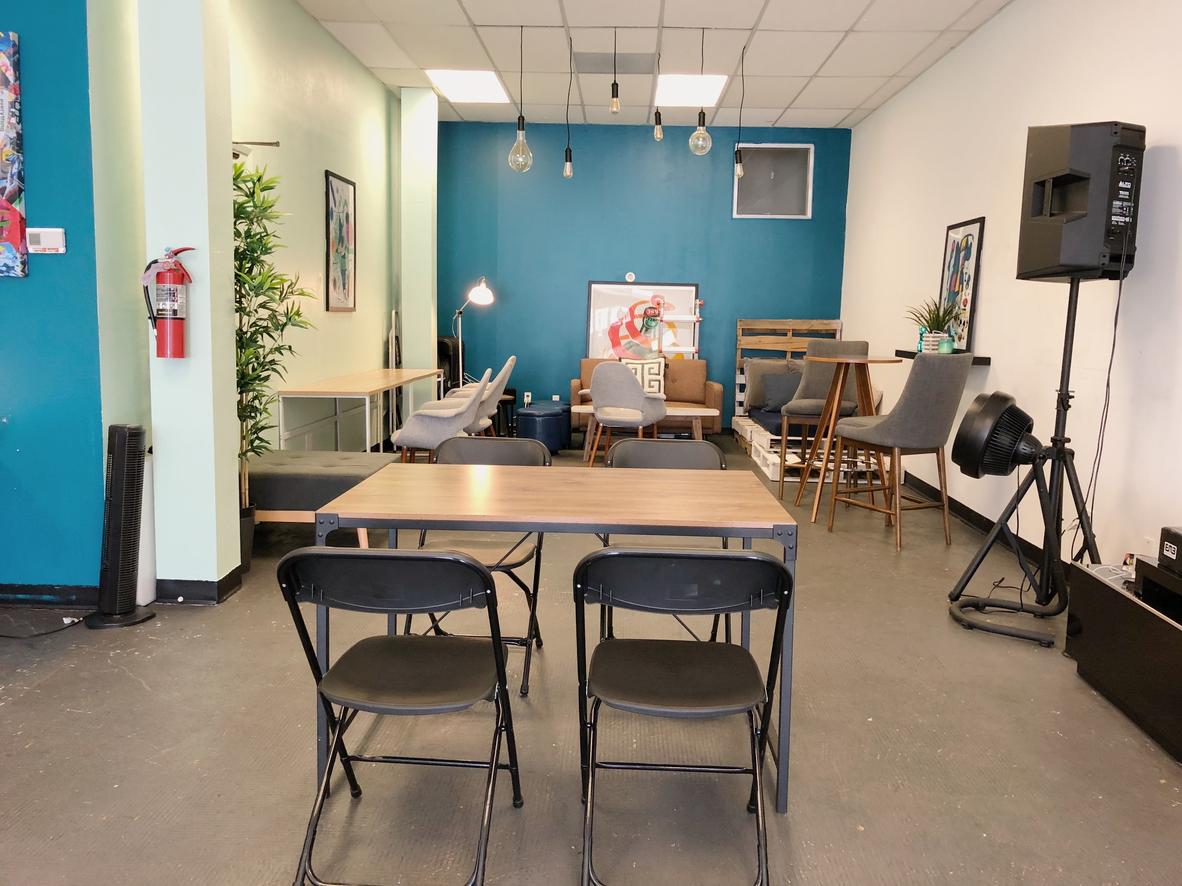 Work Space @FORM SoMa