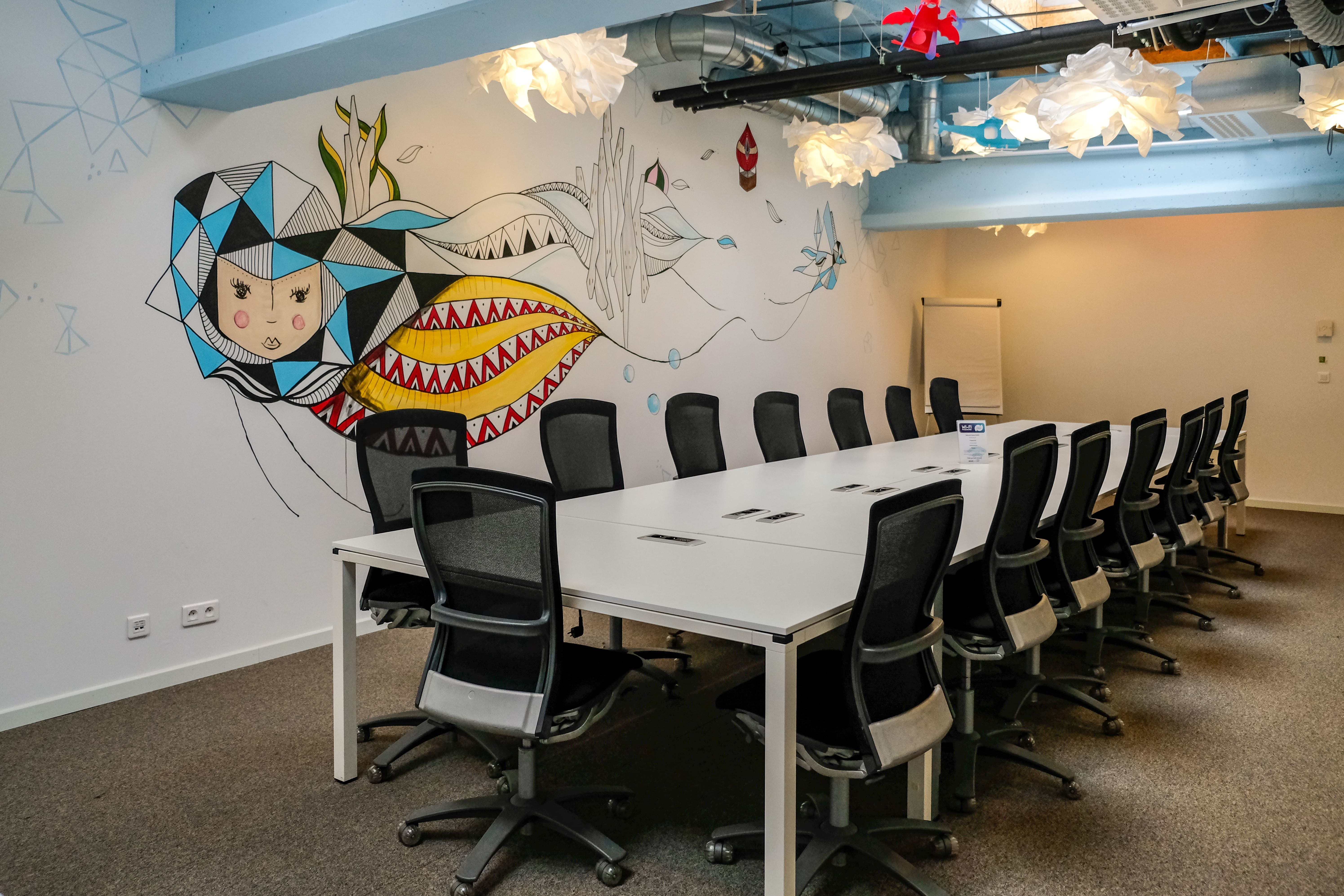 The Clouds: Bright & inspiring meeting space 