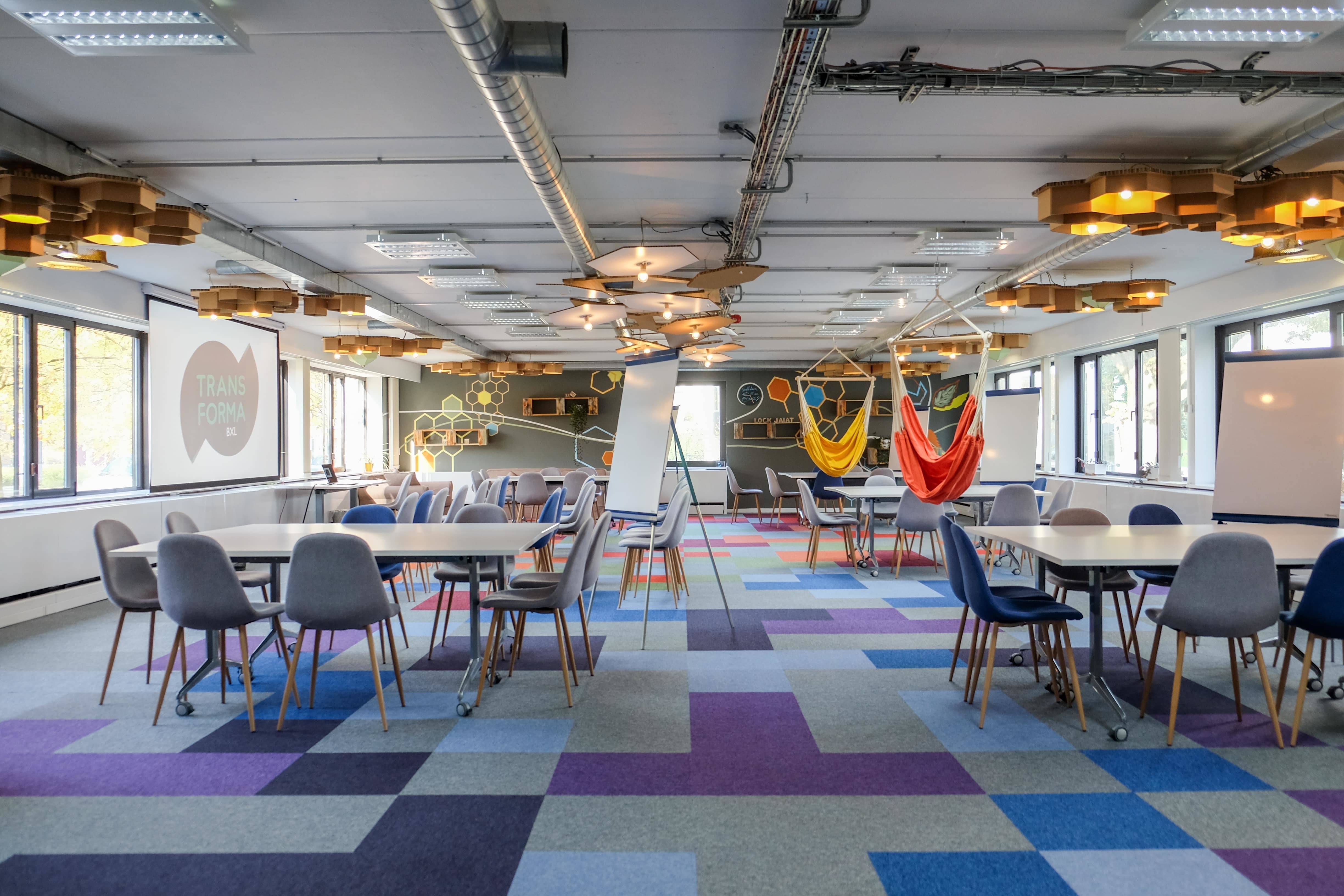 Co-Creation Hall: Creative & modular room design for co-creation meetings Co-Creation Hall: Creative & modular room design for co-creation meetings