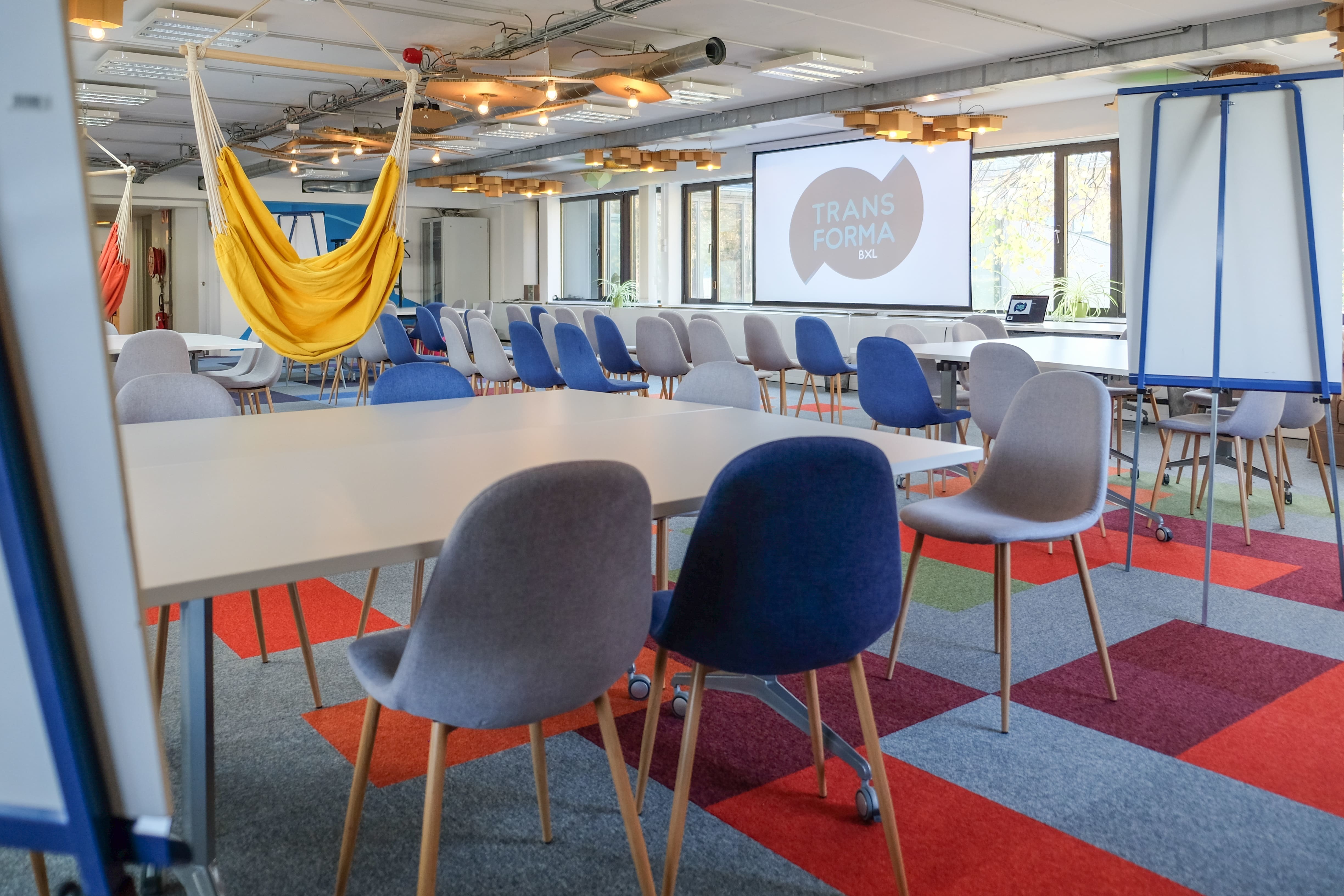 Co-Creation Hall: Creative & modular room design for co-creation meetings Co-Creation Hall: Creative & modular room design for co-creation meetings