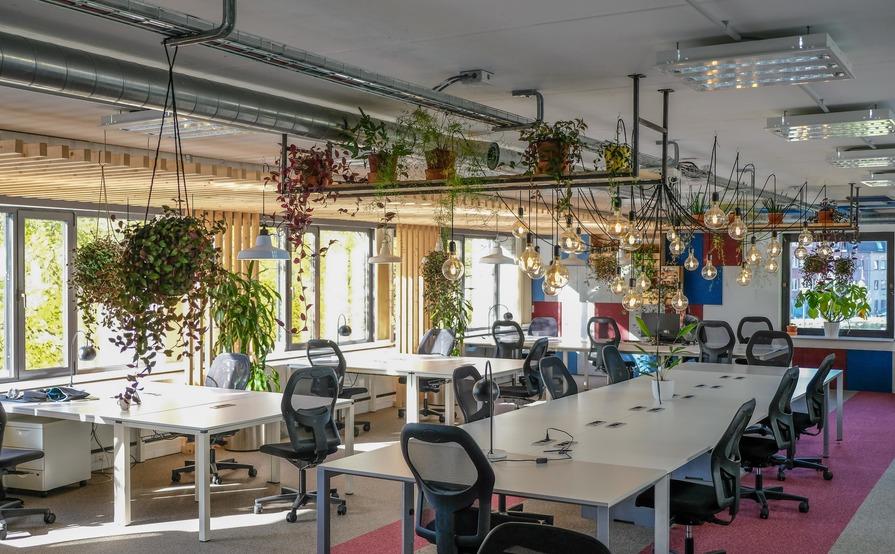 Coworking: Coworker membership (5d/week) Coworking: Coworker membership (5d/week)