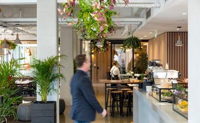 UNLIMITED Co-Working / Hot Desk Membership UNLIMITED Co-Working / Hot Desk Membership