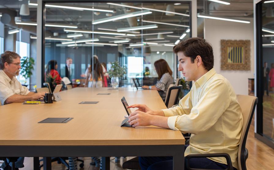 Shared Desks - Hot Desks