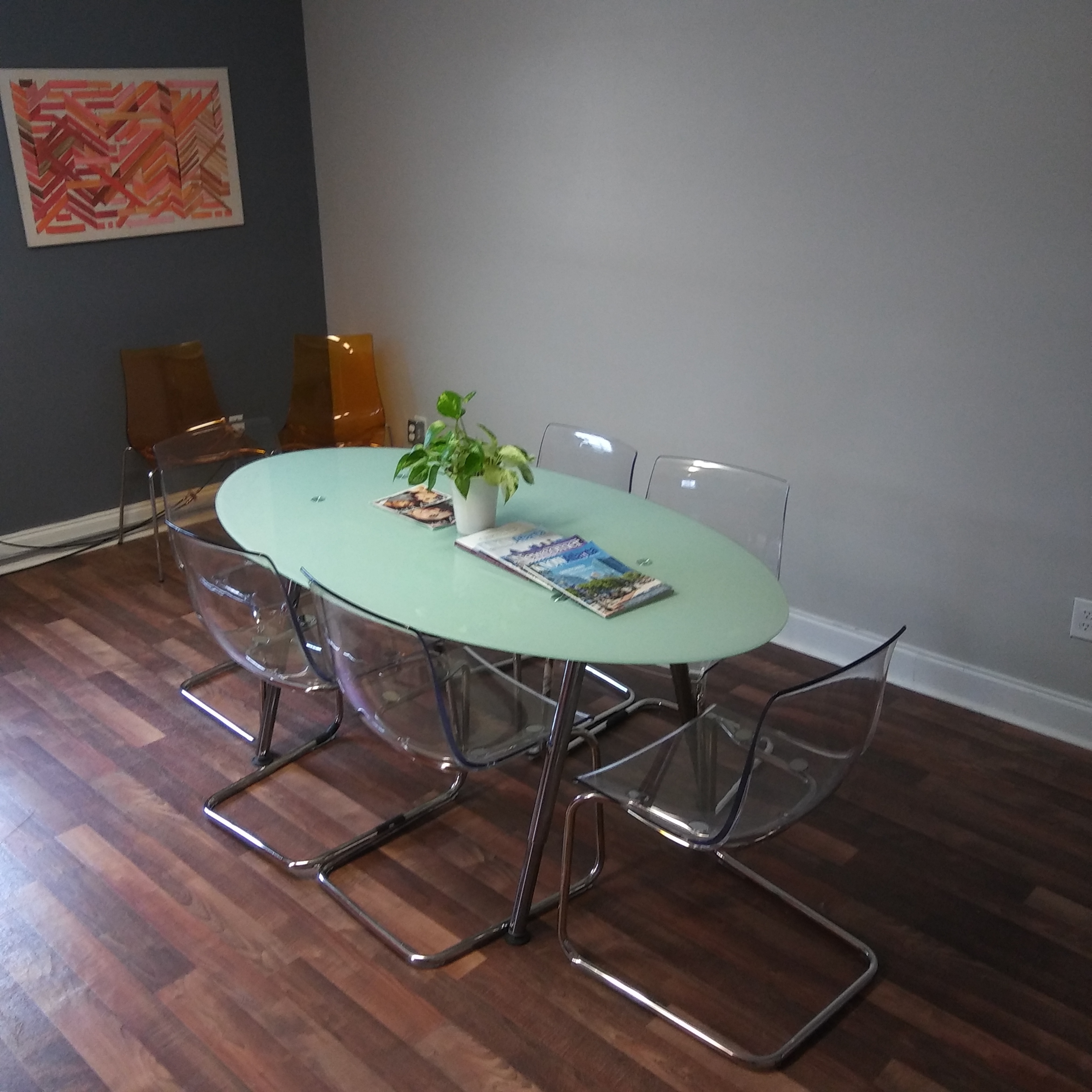 SHARED OPEN-CONCEPT OFFICE SPACE (Office Sub-lease - 2 month minimum; flexible office hours) SHARED OPEN-CONCEPT OFFICE SPACE (Office Sub-lease - 2 month minimum; flexible office hours)