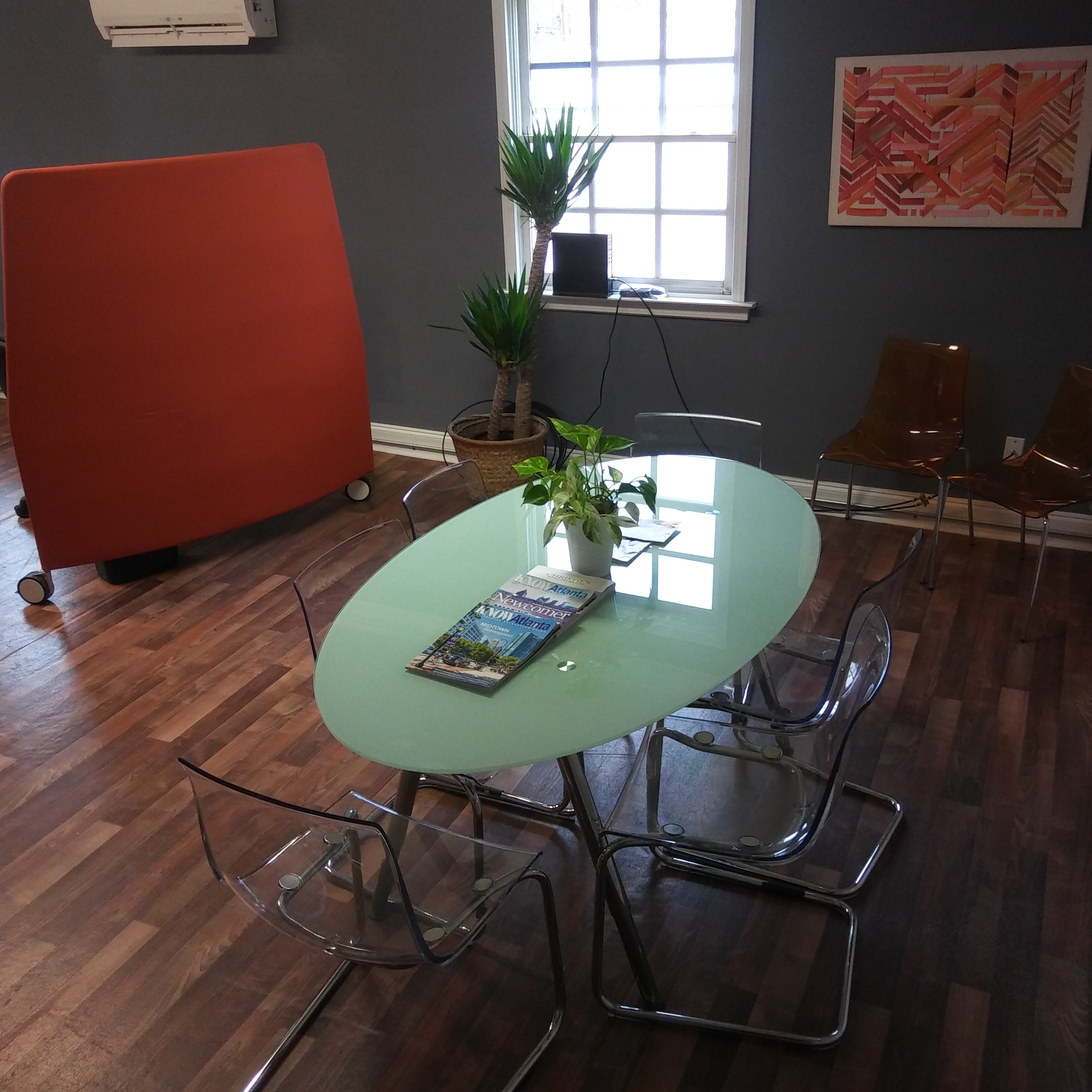 SHARED OPEN-CONCEPT OFFICE SPACE (Office Sub-lease - 2 month minimum; flexible office hours) SHARED OPEN-CONCEPT OFFICE SPACE (Office Sub-lease - 2 month minimum; flexible office hours)