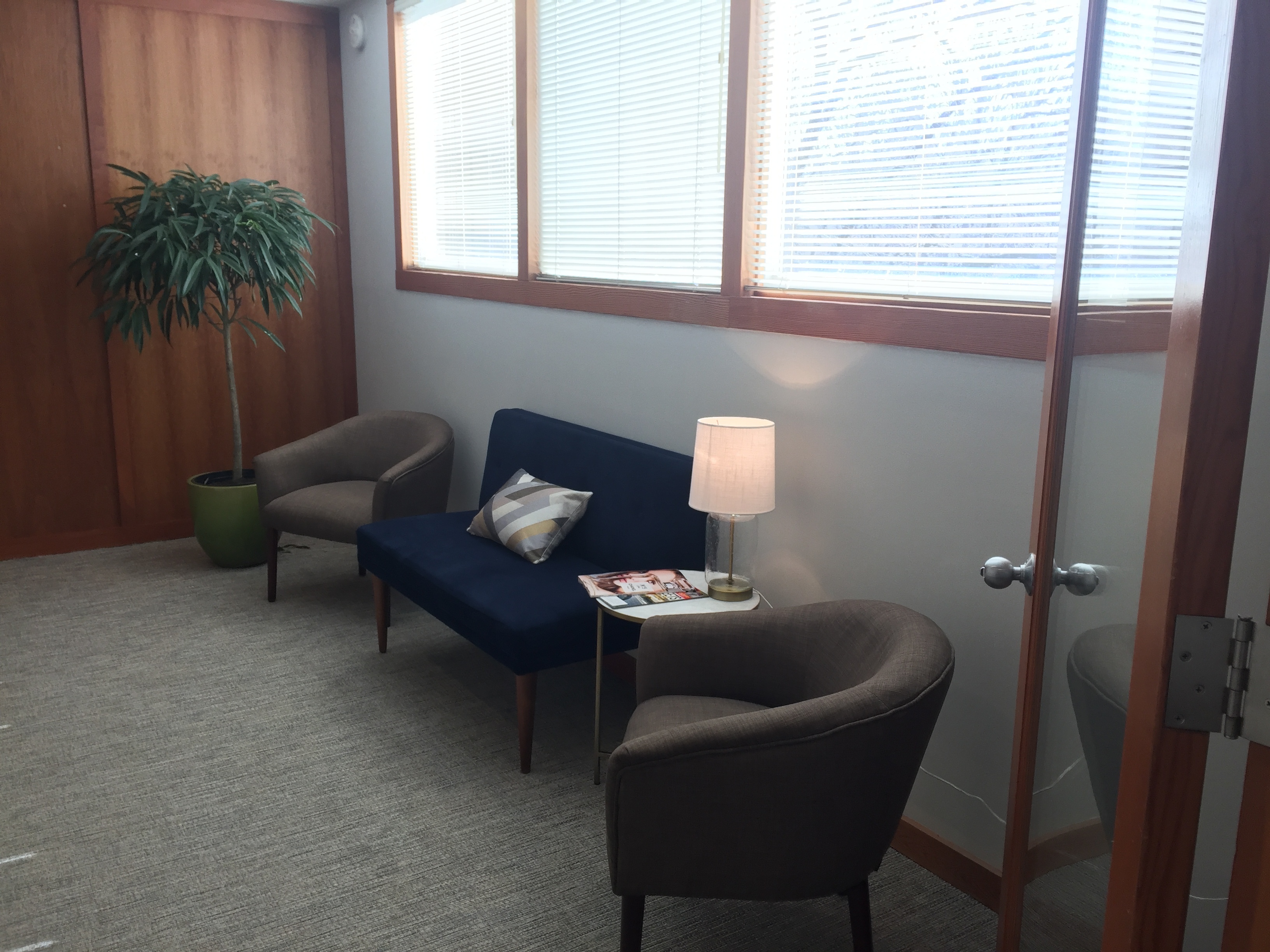 Work spaces with shared common areas