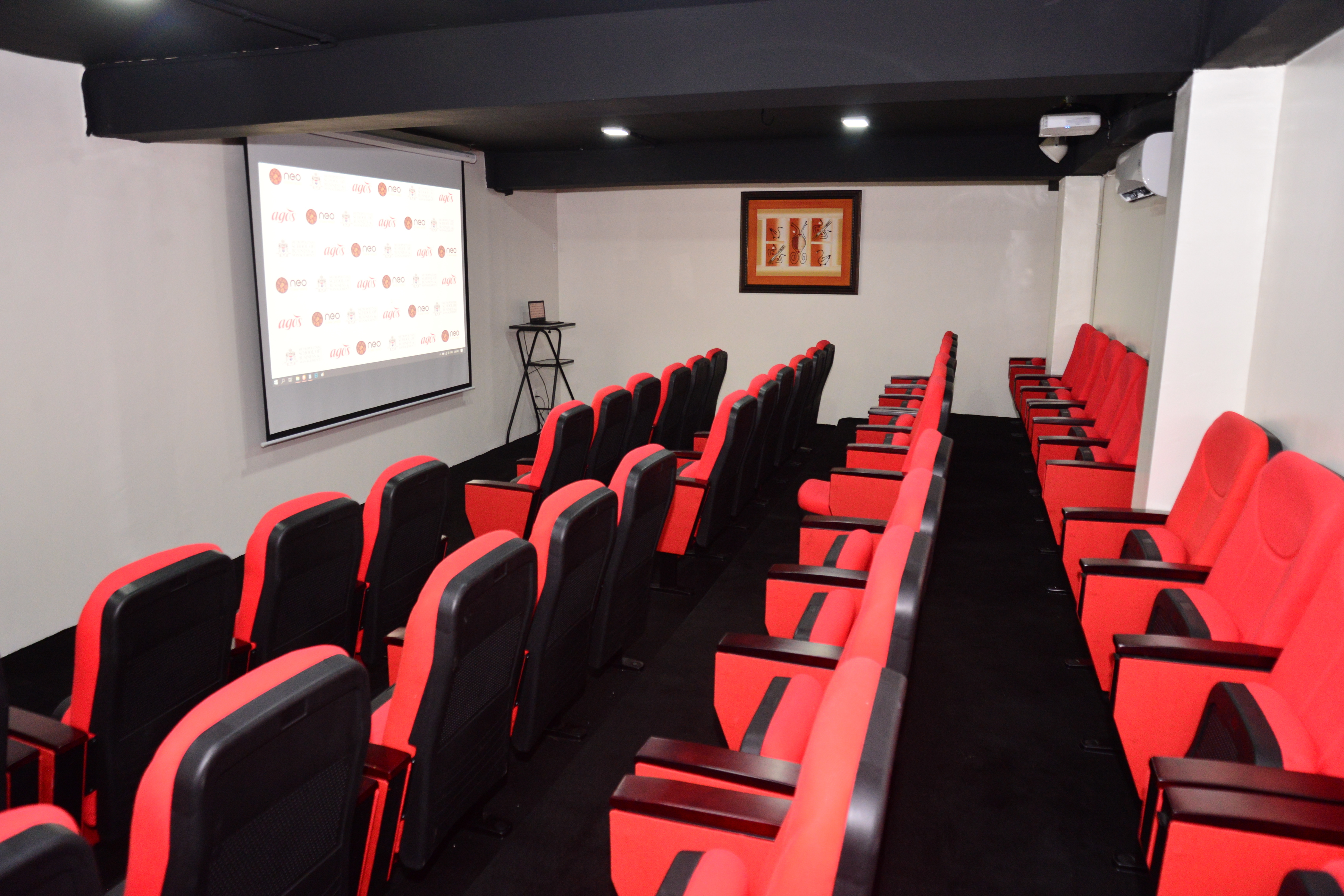 MEETING ROOMS AND CONFERENCE ROOMS