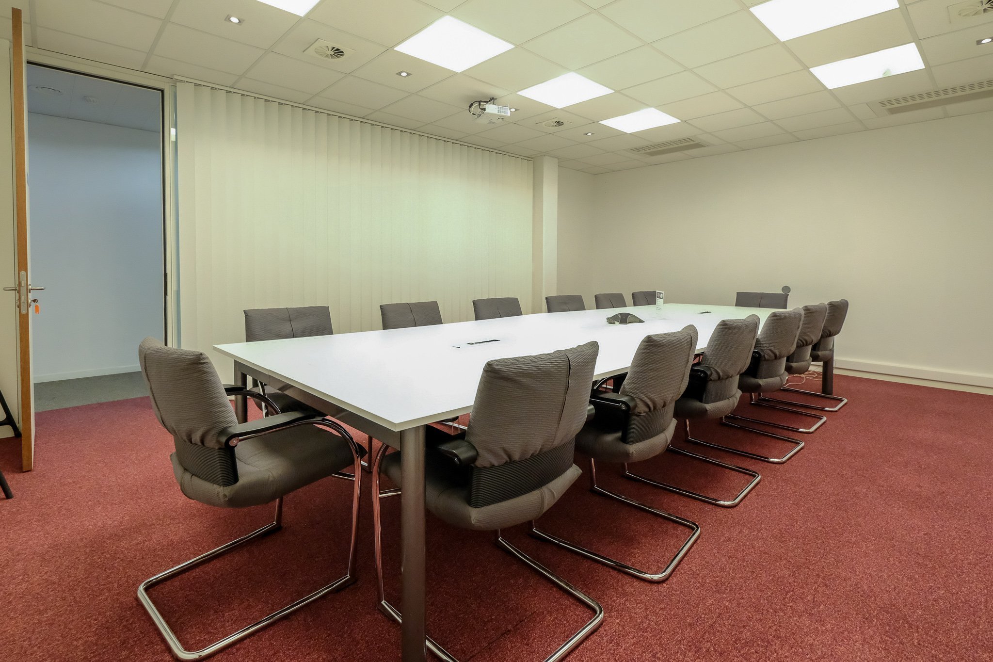 Board Room: Spacious & fully-equipped boardroom Board Room: Spacious & fully-equipped boardroom