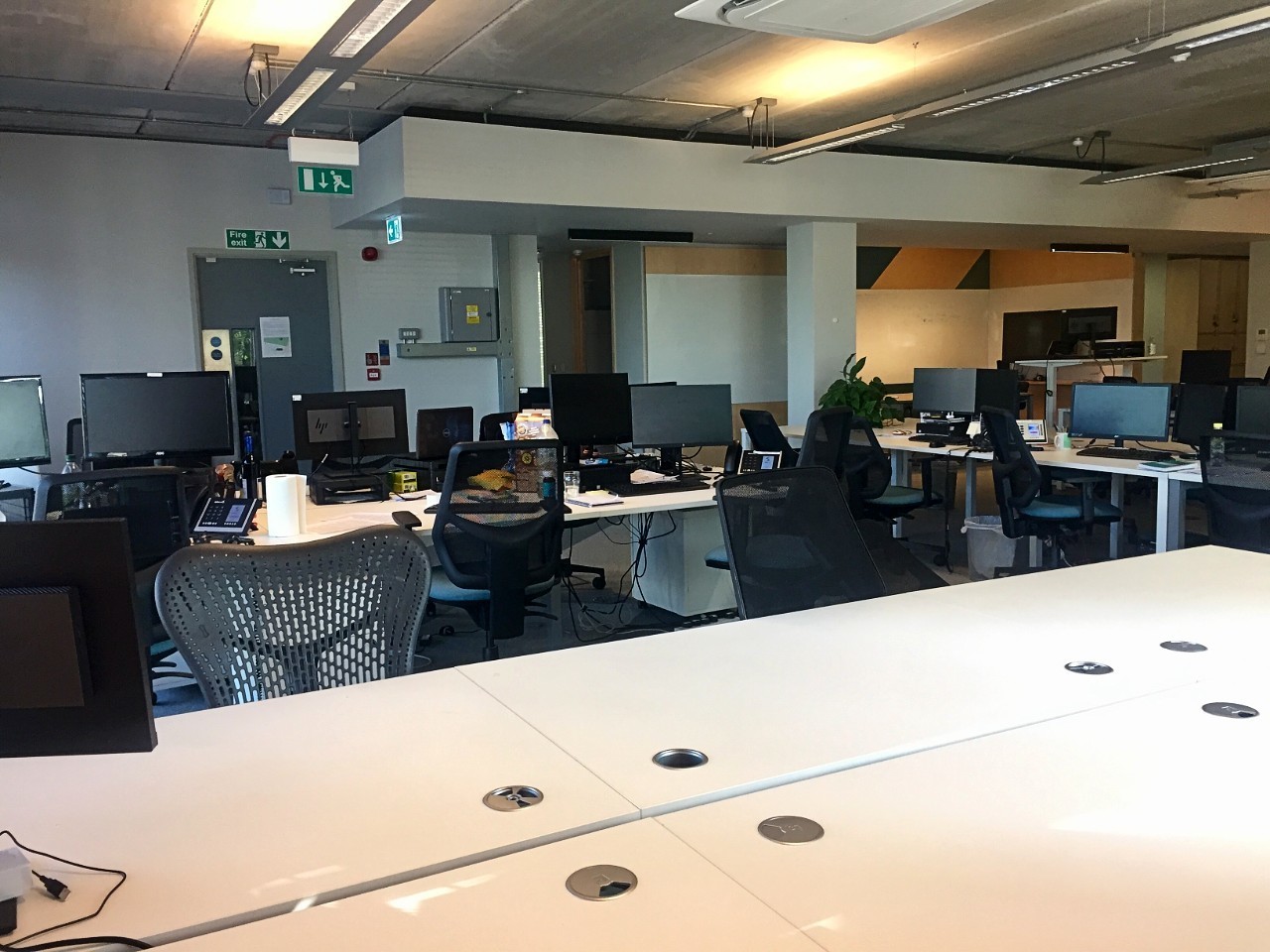 Flexible desk options in energetic office