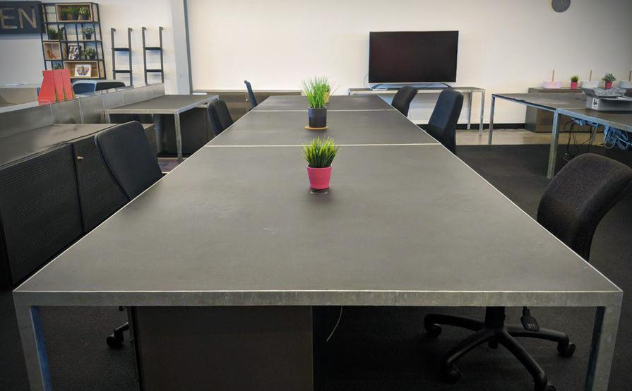 Desks in a Great Location Desks in a Great Location
