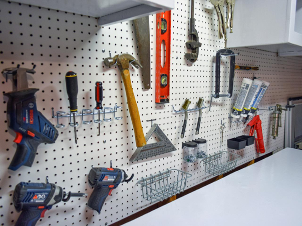 Original-Dylan-Eastman_Pegboard-Garage-Storage-After1.jpg.rend.hgtvcom.1280.960.jpeg